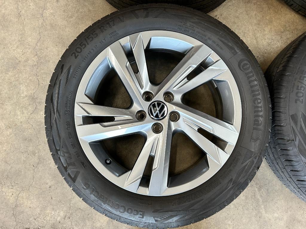 17 inch Valencia velgen ☀️ of 🌦️ banden VW T-cross | Taigo, Auto-onderdelen, Banden en Velgen, Gebruikt, 17 inch, Band(en), Personenwagen