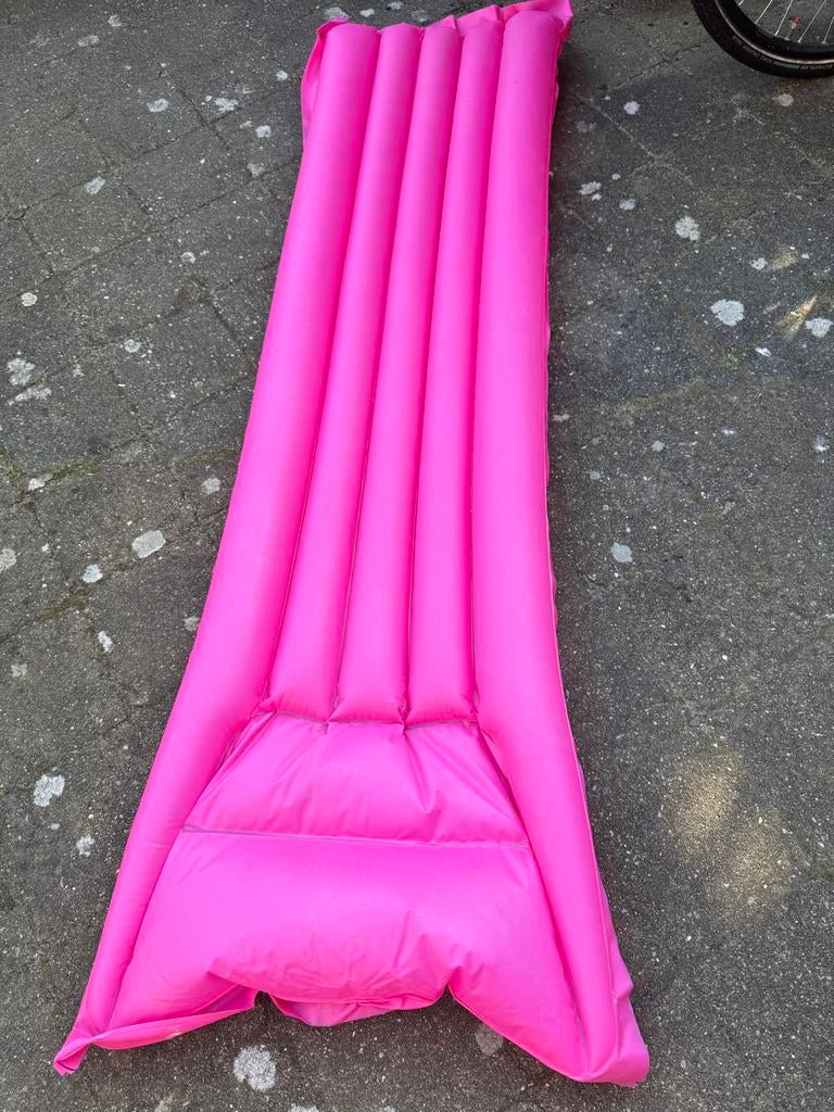 Roze opblaasbed voor in het water, Ophalen of Verzenden, Gebruikt