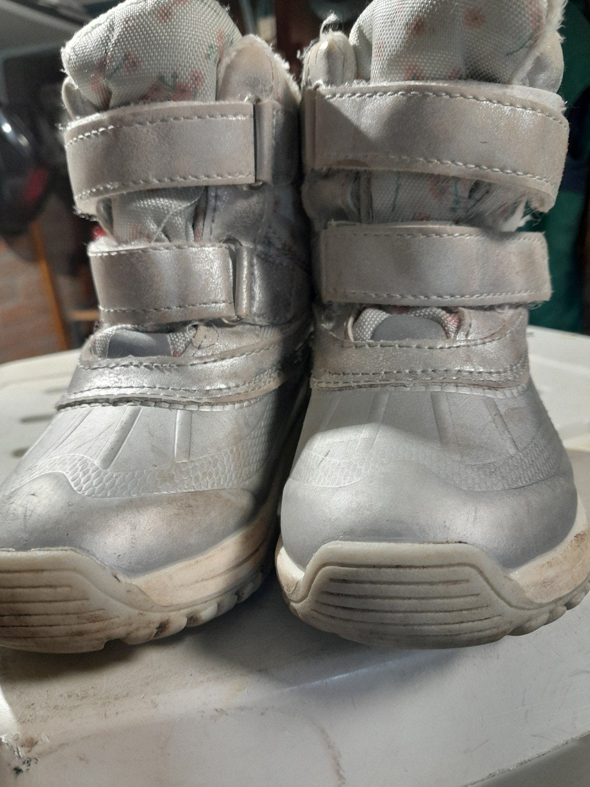 2 paar snowboots  maat 23., Kinderen en Baby's, Kinderkleding | Schoenen en Sokken, Ophalen, Gebruikt, Meisje, Laarzen