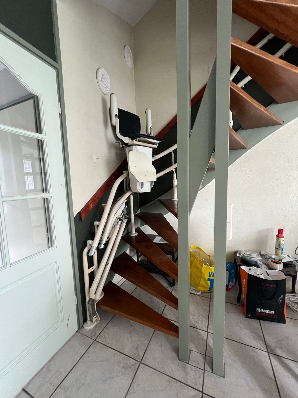 Traplift. Dubbele bocht. Trede montage. Uitschuifrail, Ophalen of Verzenden, Gebruikt, Met bocht