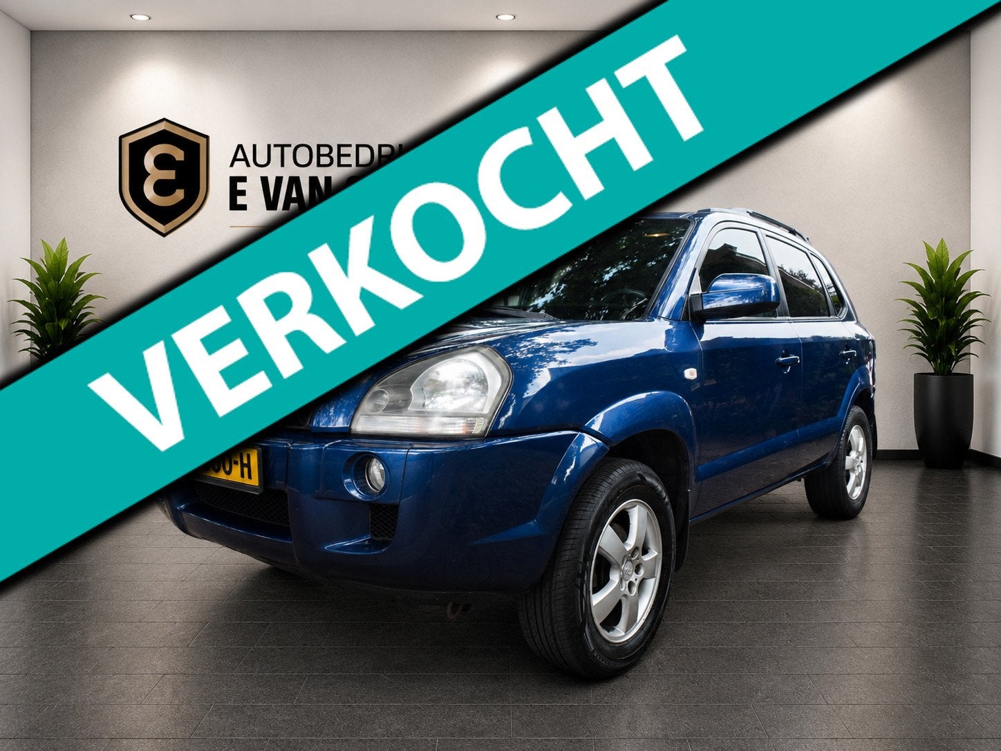 Hyundai Tucson 2.0i Active Leer/Airco/Trekhaak, Gebruikt, Zwart, 4 cilinders, Blauw