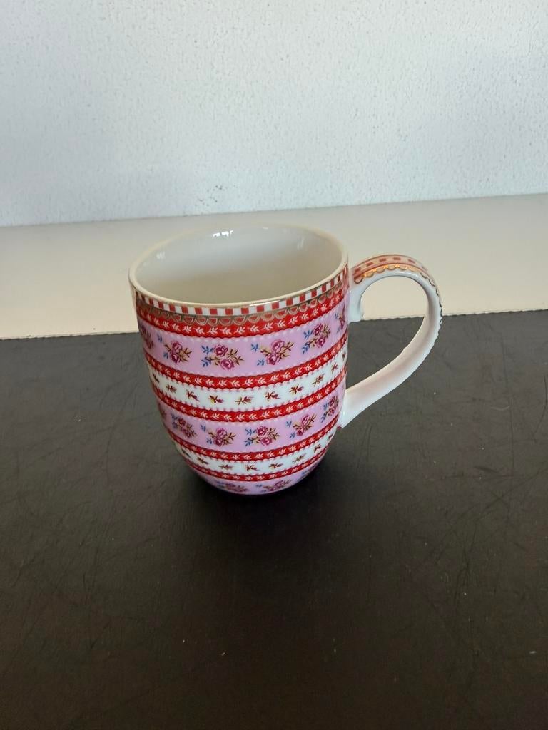 Mok pip studio, Huis en Inrichting, Keuken | Servies, Ophalen of Verzenden, Zo goed als nieuw, Overige stijlen, Kop(pen) en/of Schotel(s)