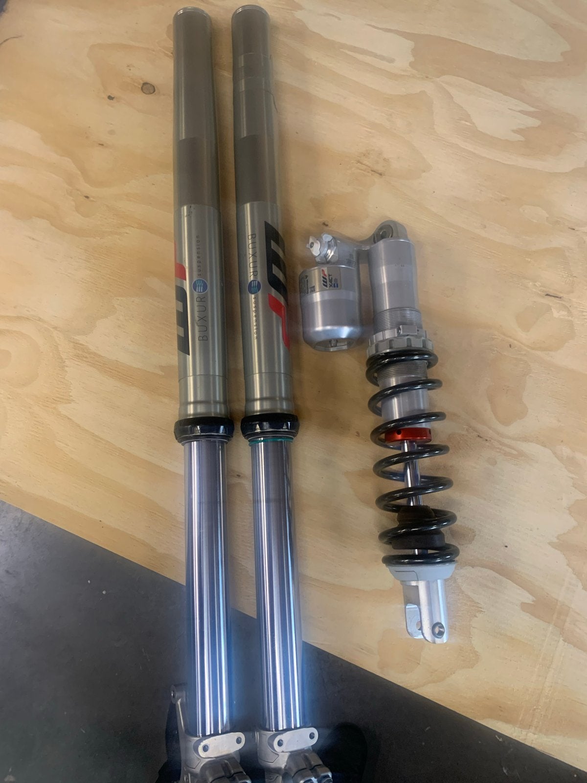 WP XACT PRO 7543 voorvork en 8946 schokdemper, Motoren, Ophalen, Gebruikt