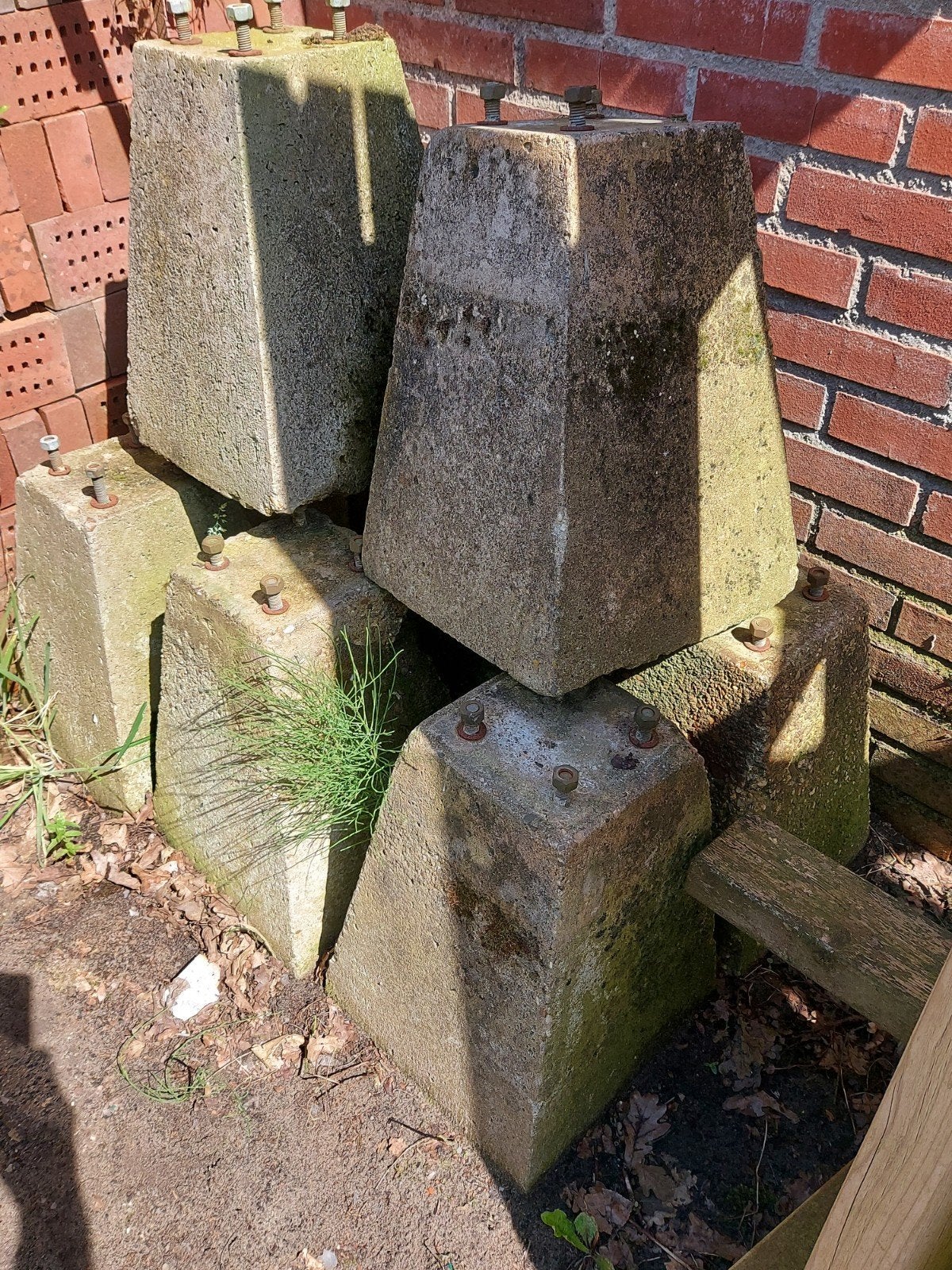 8 betonpoeren  om zelf een project op te bouwen, Ophalen, Gebruikt