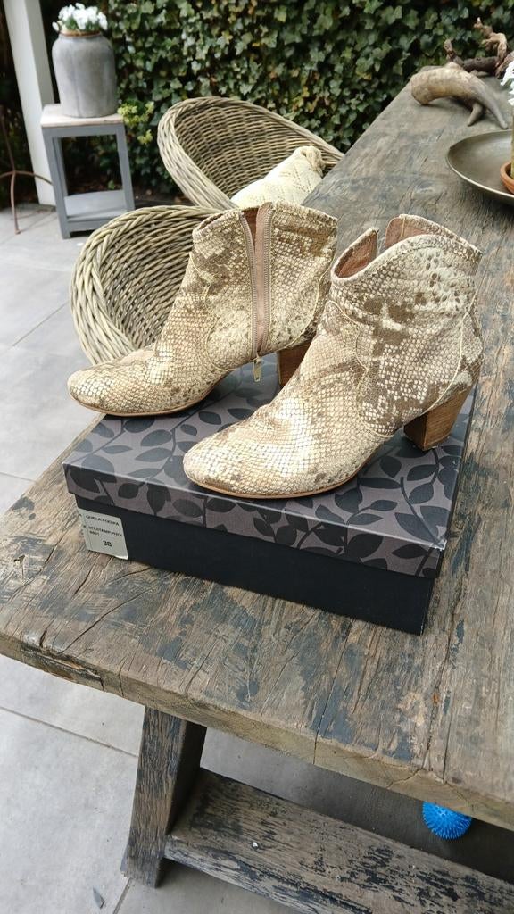 Enkellaarsje, Kleding | Dames, Schoenen, Overige kleuren, Lage of Enkellaarzen, Lamica, Ophalen of Verzenden