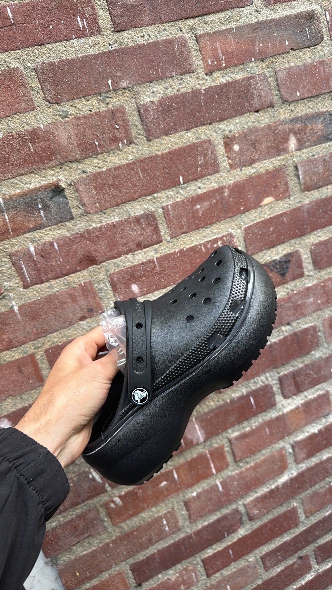 Black classic Platform Clog W6 36-37, Ophalen of Verzenden, Zo goed als nieuw, Zwart, Sandalen of Muiltjes