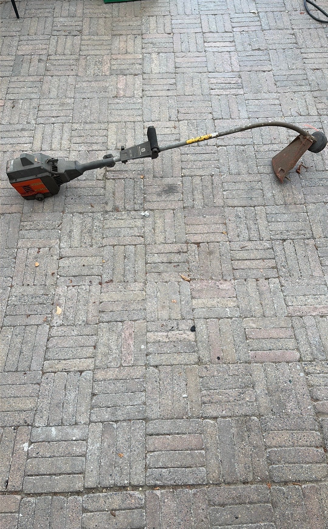 Husqvarna bos/kantenmaaier, Tuin en Terras, Bosmaaiers, Ophalen, Zo goed als nieuw, Benzine