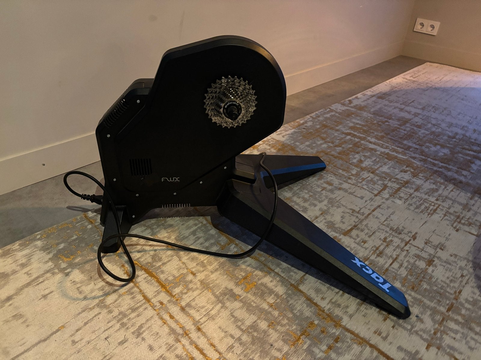 Tacx Flux Smart fietstrainer inclusief cassette, Fietsen en Brommers, Ophalen, Gebruikt