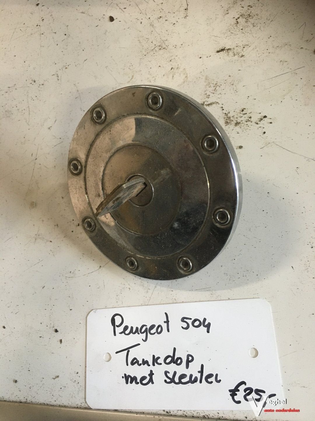 Peugeot 504 Tankdop met sleutel, Gebruikt, -, -, Ophalen of Verzenden