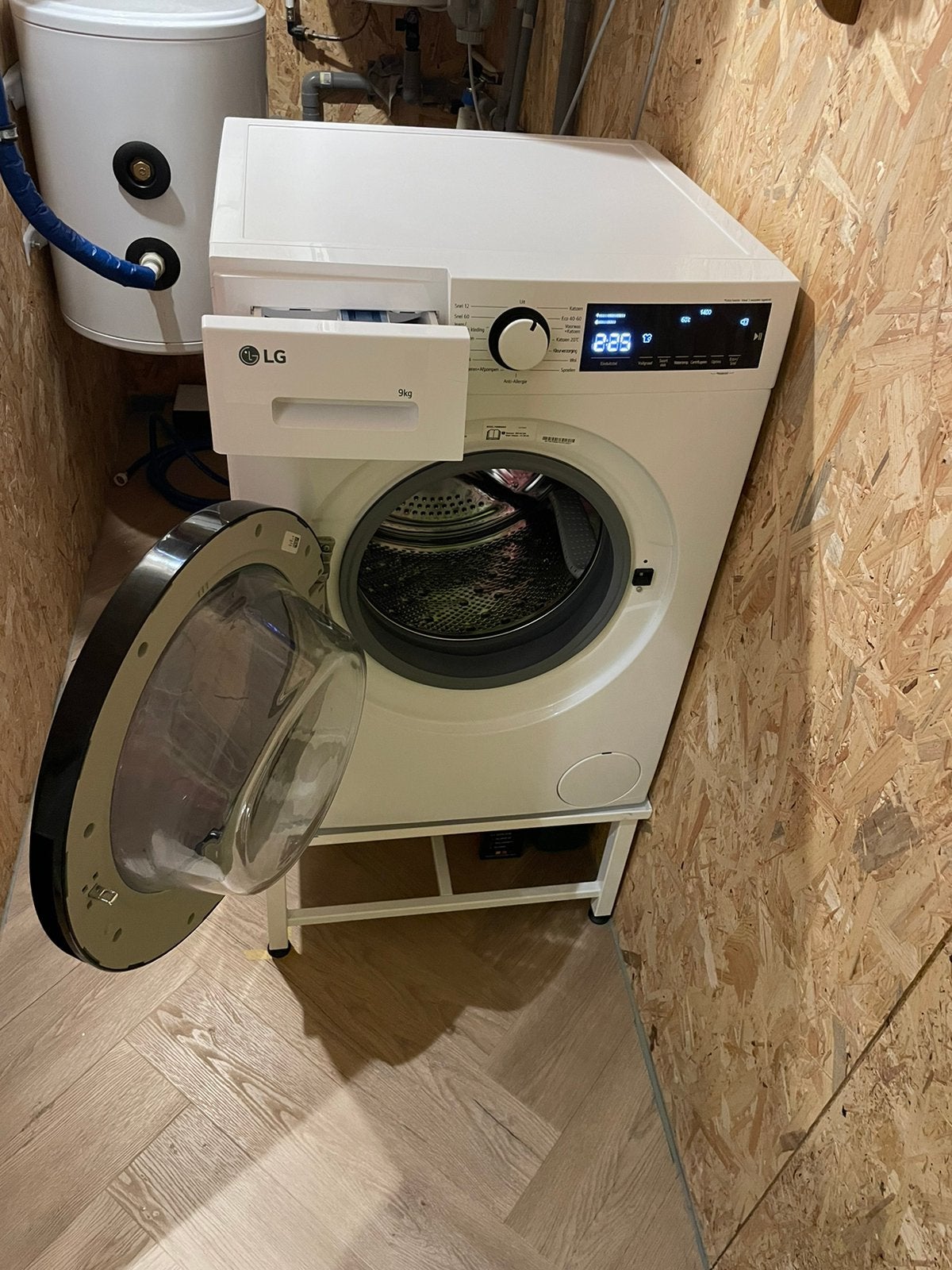LG F4WM309S0 Wasmachine 9kg, Ophalen, 1200 tot 1600 toeren, 8 tot 10 kg, Zo goed als nieuw