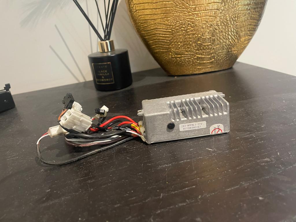Giant Twist 24V Controller voor dubbele accu, Ophalen of Verzenden, Gebruikt