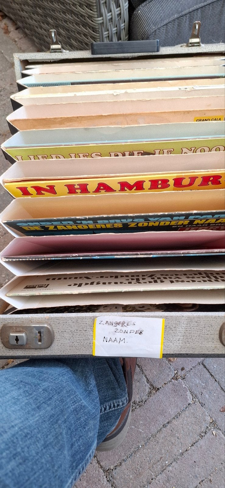 17 unieke LP's Zangeres Zonder Naam + koffer, Cd's en Dvd's, Ophalen of Verzenden, Gebruikt, Levenslied of Smartlap