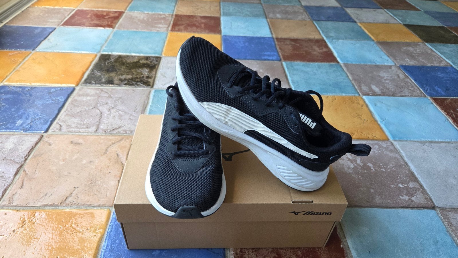 Puma Sneakers Zwart Maat 40 - Zo goed als nieuw, Puma, Zwart, Ophalen of Verzenden, Sneakers of Gympen