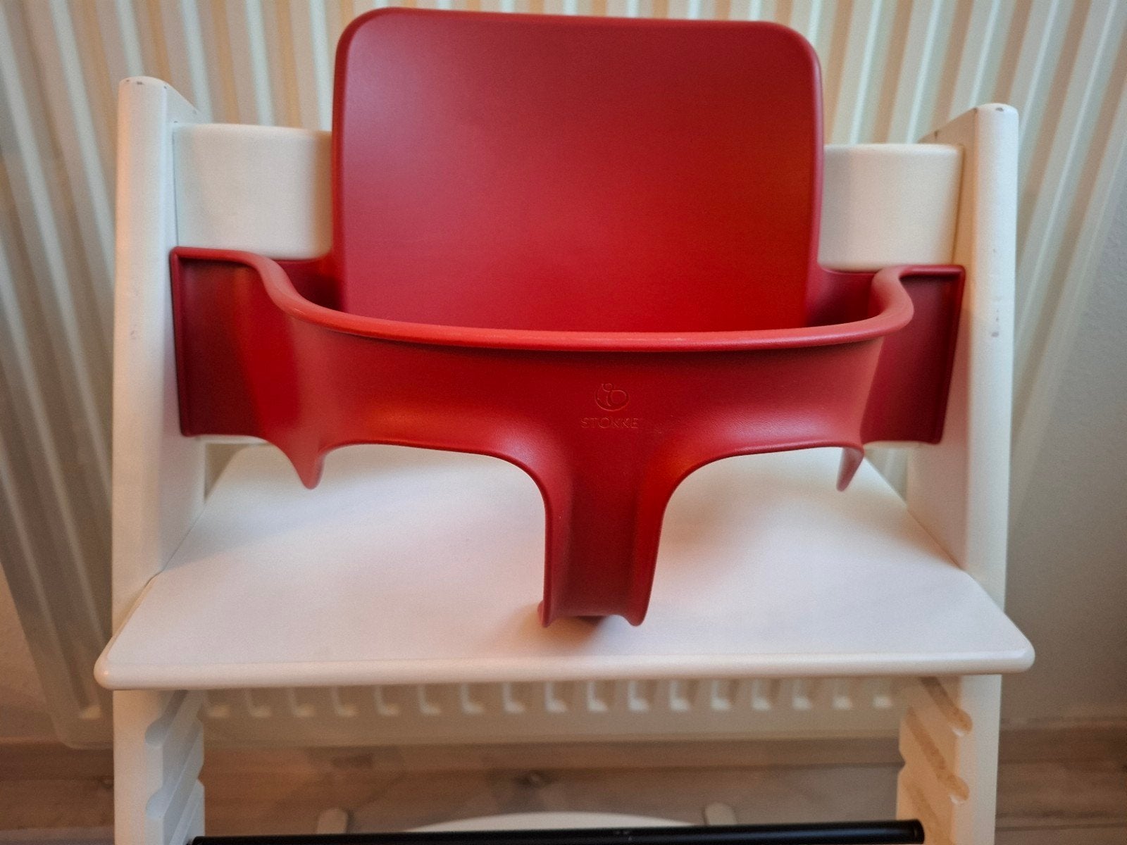 Stokke Tripp Trapp Babyset V3 Lava Rood, Ophalen of Verzenden, Zo goed als nieuw, Meegroeistoel, Aanschuifbaar