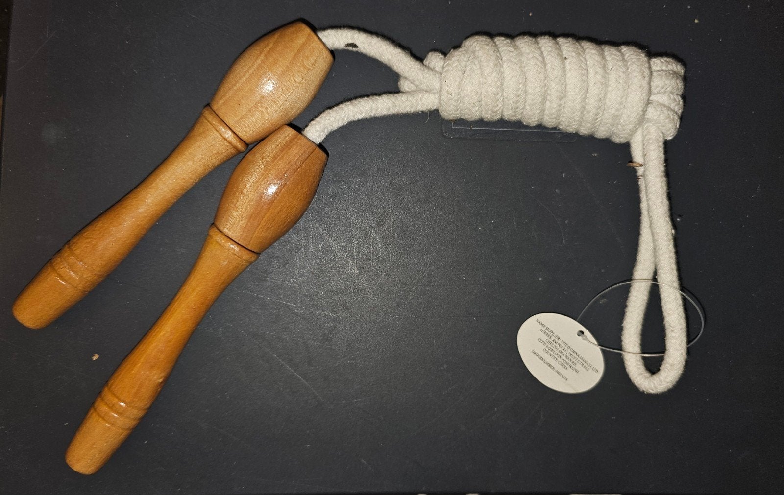 Springtouw met houten handvatten, Ophalen of Verzenden, Sport-springtouw, Nieuw