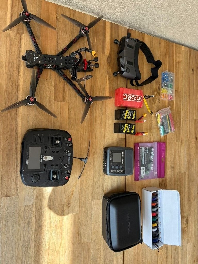 7" FPV drone complete set | Walksnail HD, Goggles X, TBS, Overige merken, 5 tot 10 kilometer, Zo goed als nieuw, Topkwaliteit