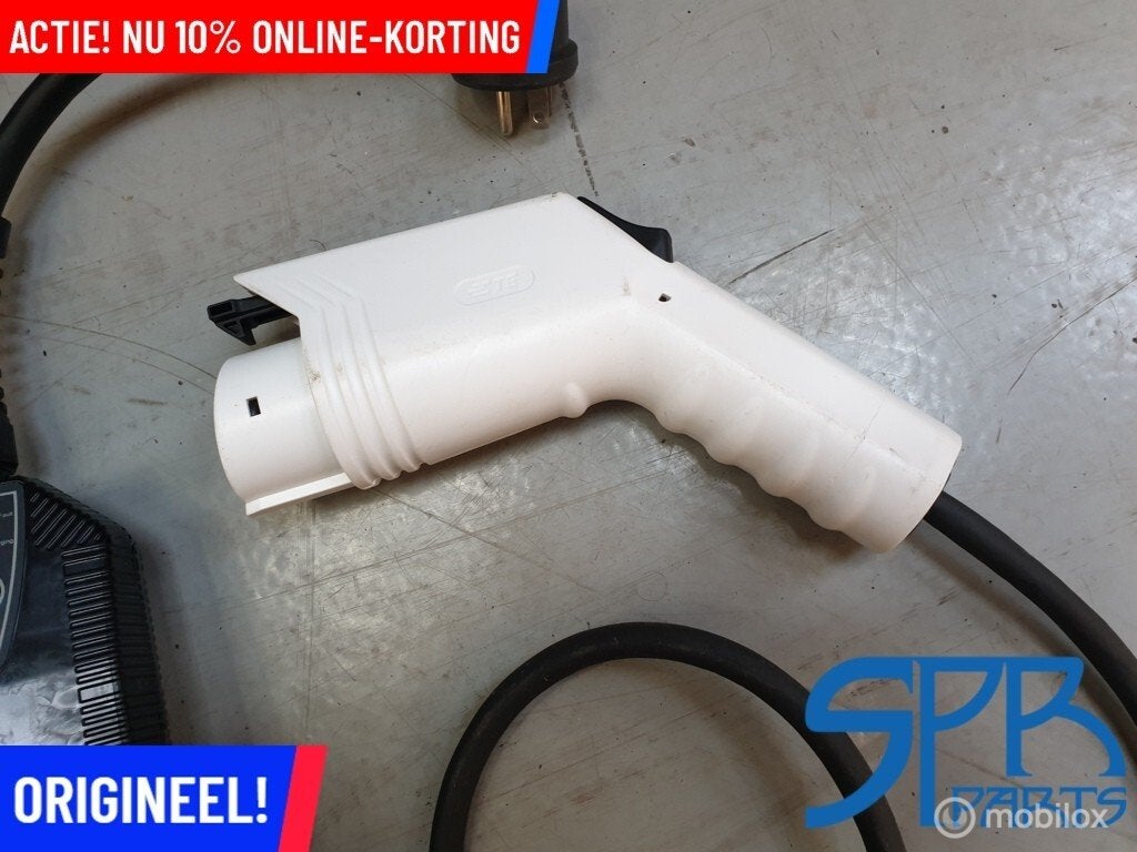 GOLF 7 E-GOLF Oplaadkabel 5QE971675CP THUISKABEL AMERIKAANS, Gebruikt, Volkswagen, Ophalen of Verzenden