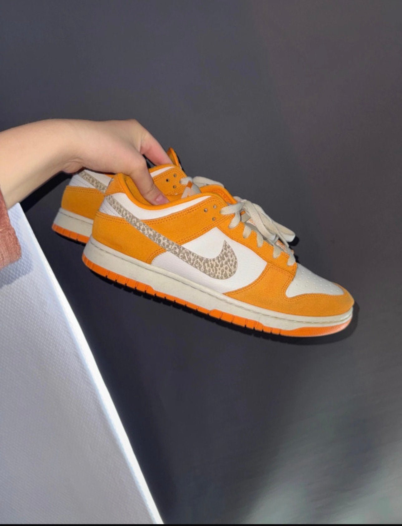 Nike Dunk Low AS Safari Swoosh Kumquat 44,5, Ophalen of Verzenden, Gedragen