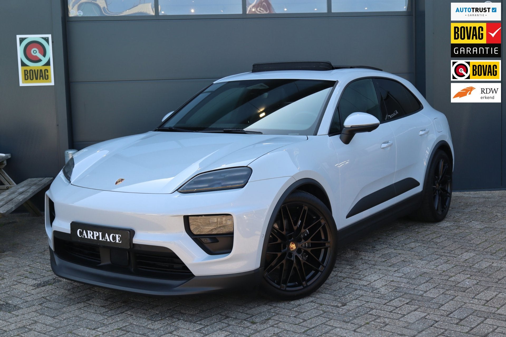 Porsche Macan 4 100 kWhFinanciering mogelijk-Vol uitgerust-P, Auto's, Dealer onderhouden, 100 kWh, 612 km, 2000 kg