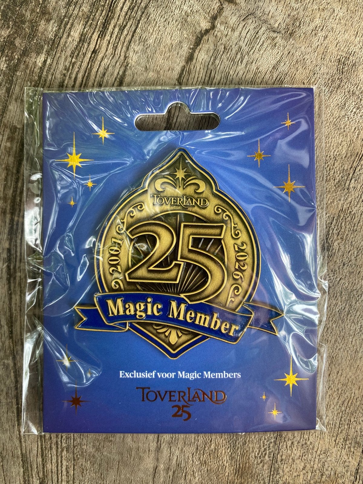 Toverland magic member 25 jaar pin, Verzamelen, Speldjes, Pins en Buttons, Ophalen of Verzenden, Nieuw, Overige onderwerpen, Speldje of Pin