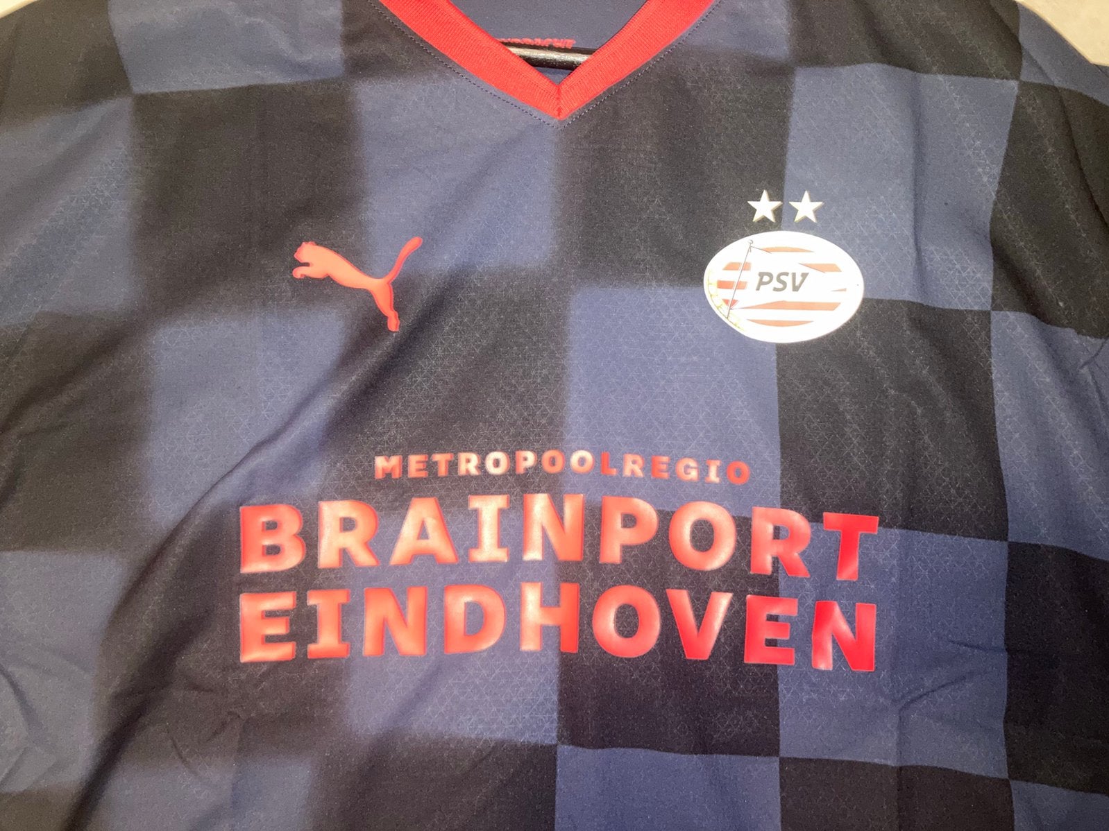 Officieel sample Puma uitshirt PSV 22/23 maat M, Ophalen of Verzenden, Zo goed als nieuw, Rood