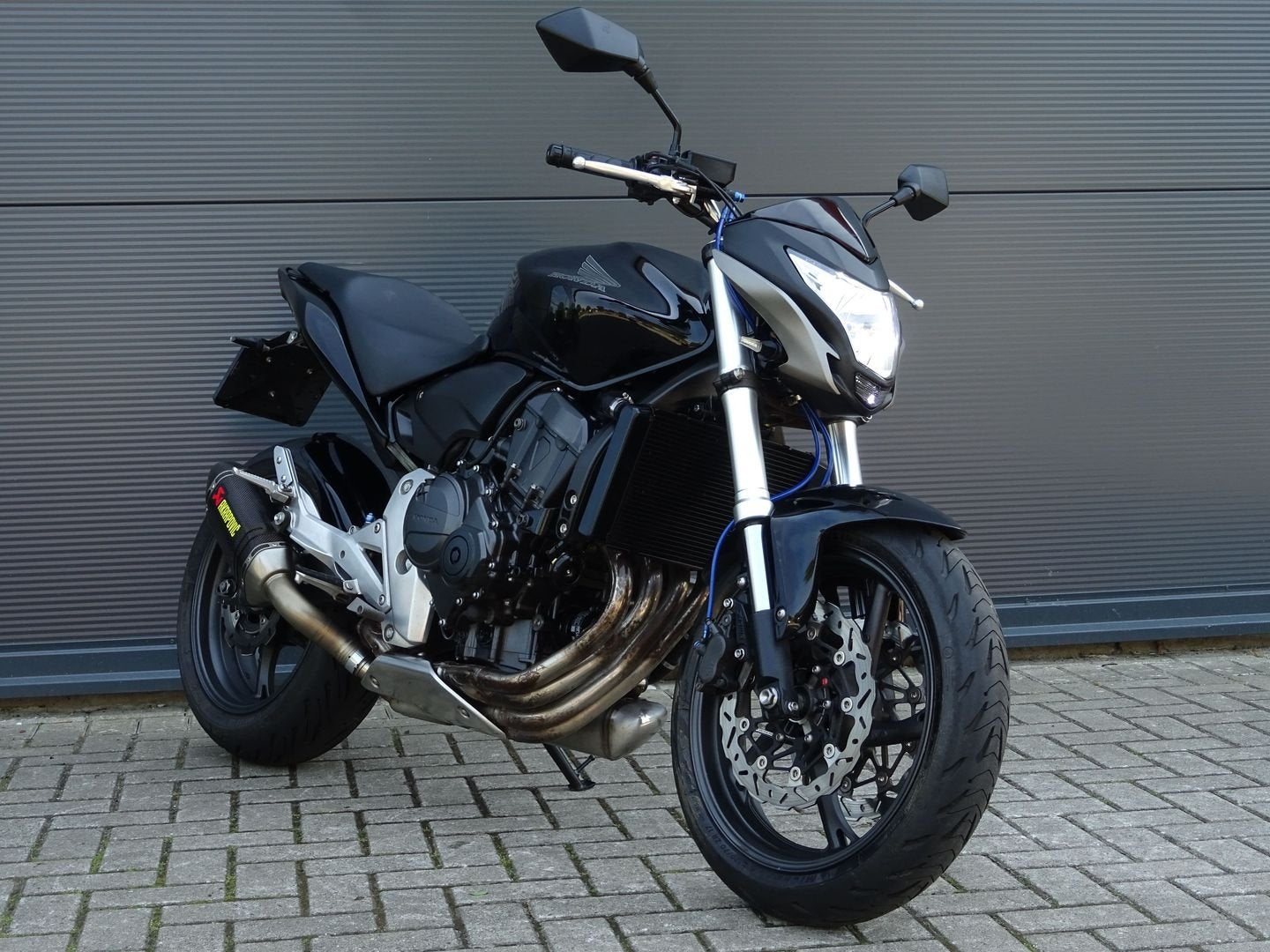 HONDA CB 600 F HORNET 2013 zwart CB600F AKRAPOVIC weinig km, Motoren, Motoren | Honda, HONDA, 4 cilinders, Bedrijf, Onbekend