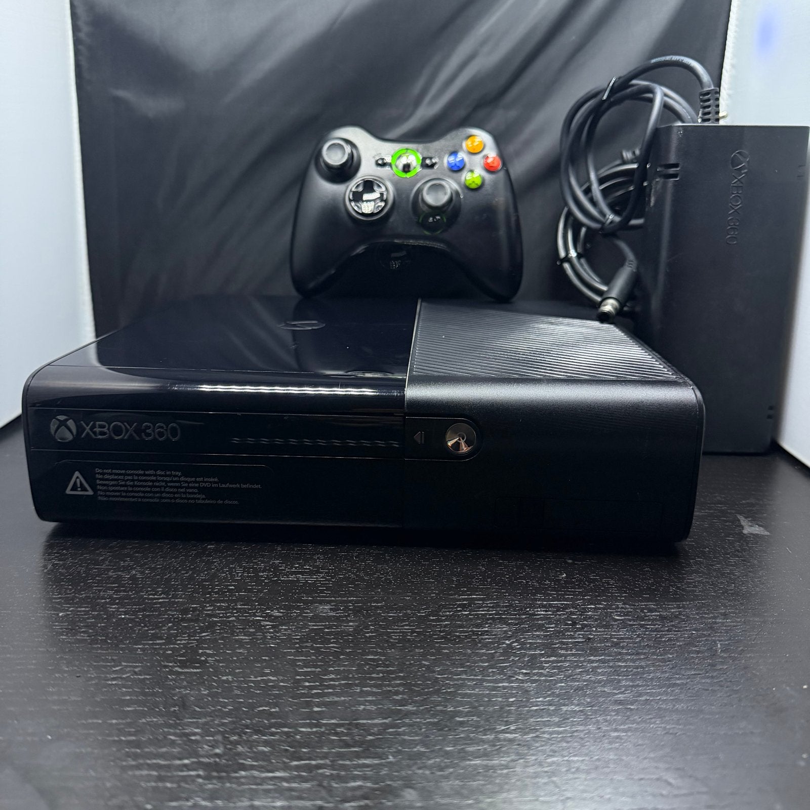 Microsoft Xbox 360 E - Complete set met controller 250 GB, 360 E, G, Verzenden, D