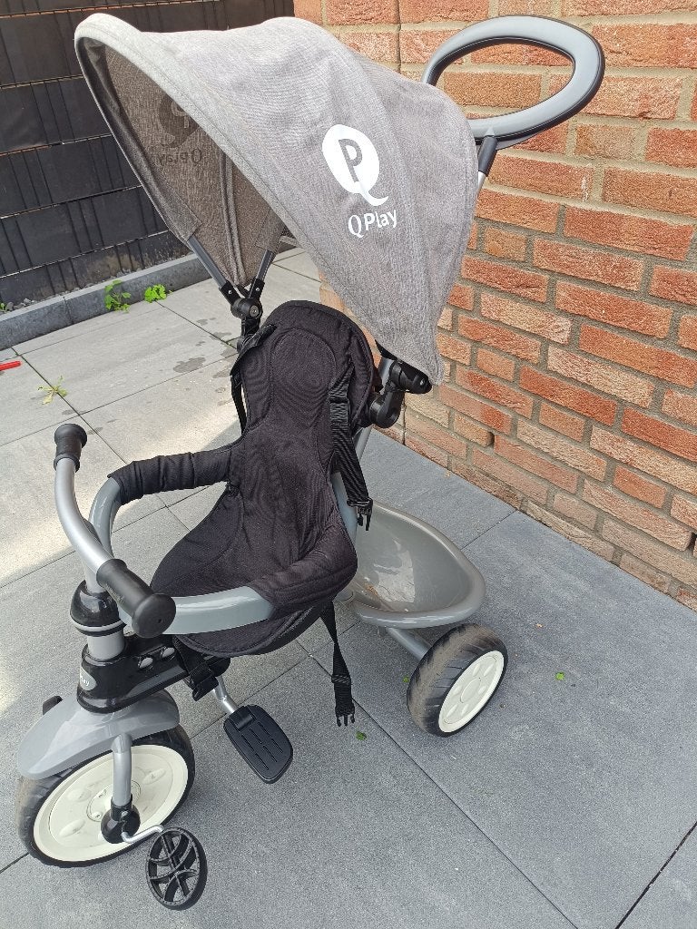 Driewieler met duwstang voor een leuke prijs., Fietsen en Brommers, Ophalen of Verzenden, Zo goed als nieuw, Qplay, Duwstang