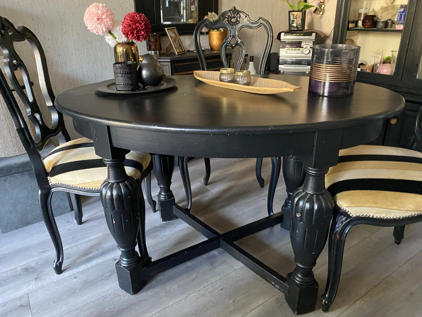 Gratis  stabiele  ovale eettafel met 4 stoelen - opknapper, Ophalen, Gebruikt, 100 tot 150 cm, Vier personen
