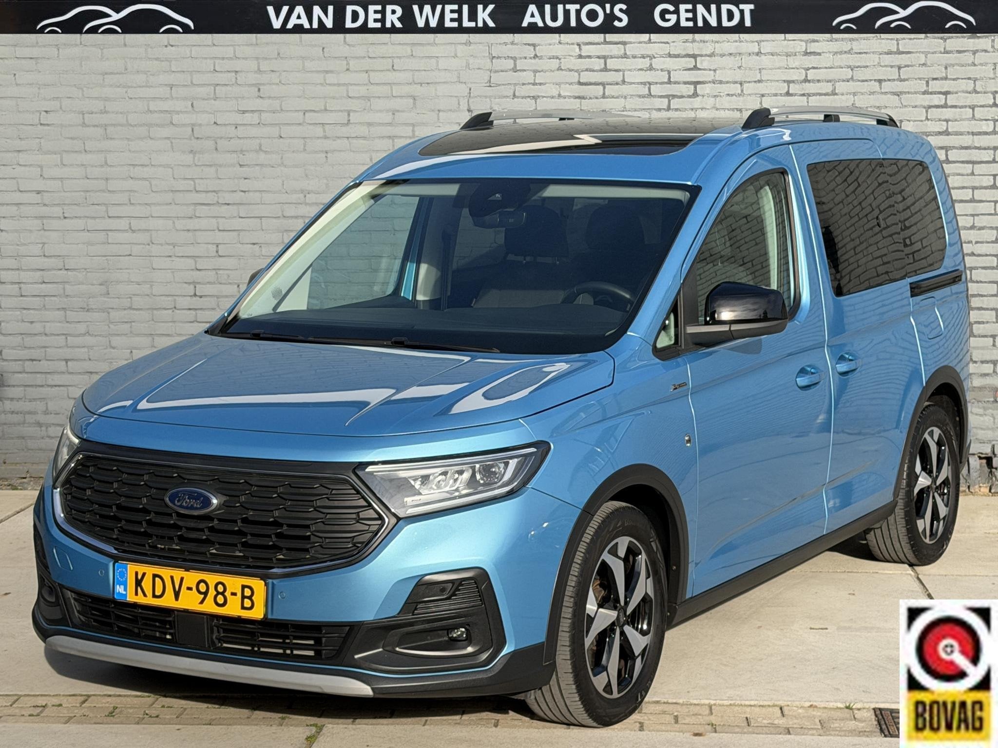 Ford Tourneo Connect 1.5 EB | 7-PERSOONS | PANO | BOVAG!, Auto's, Lichtmetalen velgen, 12 maanden, Stof, Euro 6