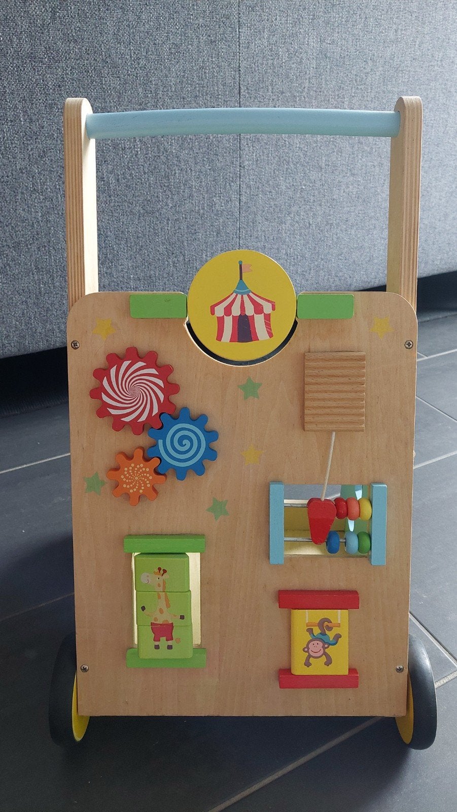 Leuk houten loopwagentje, Ophalen