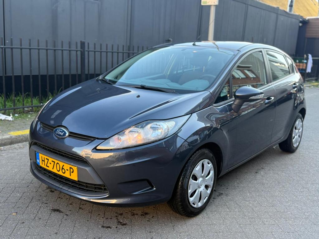 Ford Fiësta 1.4 | AUT | 5DRS | 2010 | Airco | Elektr Ramen, Parkeersensor, 15 km/l, 40 €/maand, Zwart