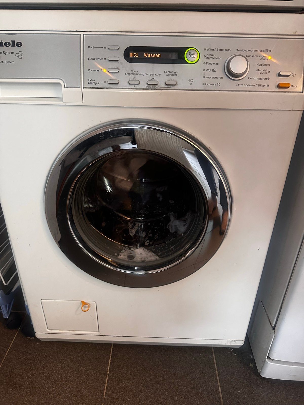 Miele Wasmachine V5848 A+++, Witgoed en Apparatuur, Wasmachines, Gebruikt, Voorlader, 6 tot 8 kg, 85 tot 90 cm, 1200 tot 1600 toeren