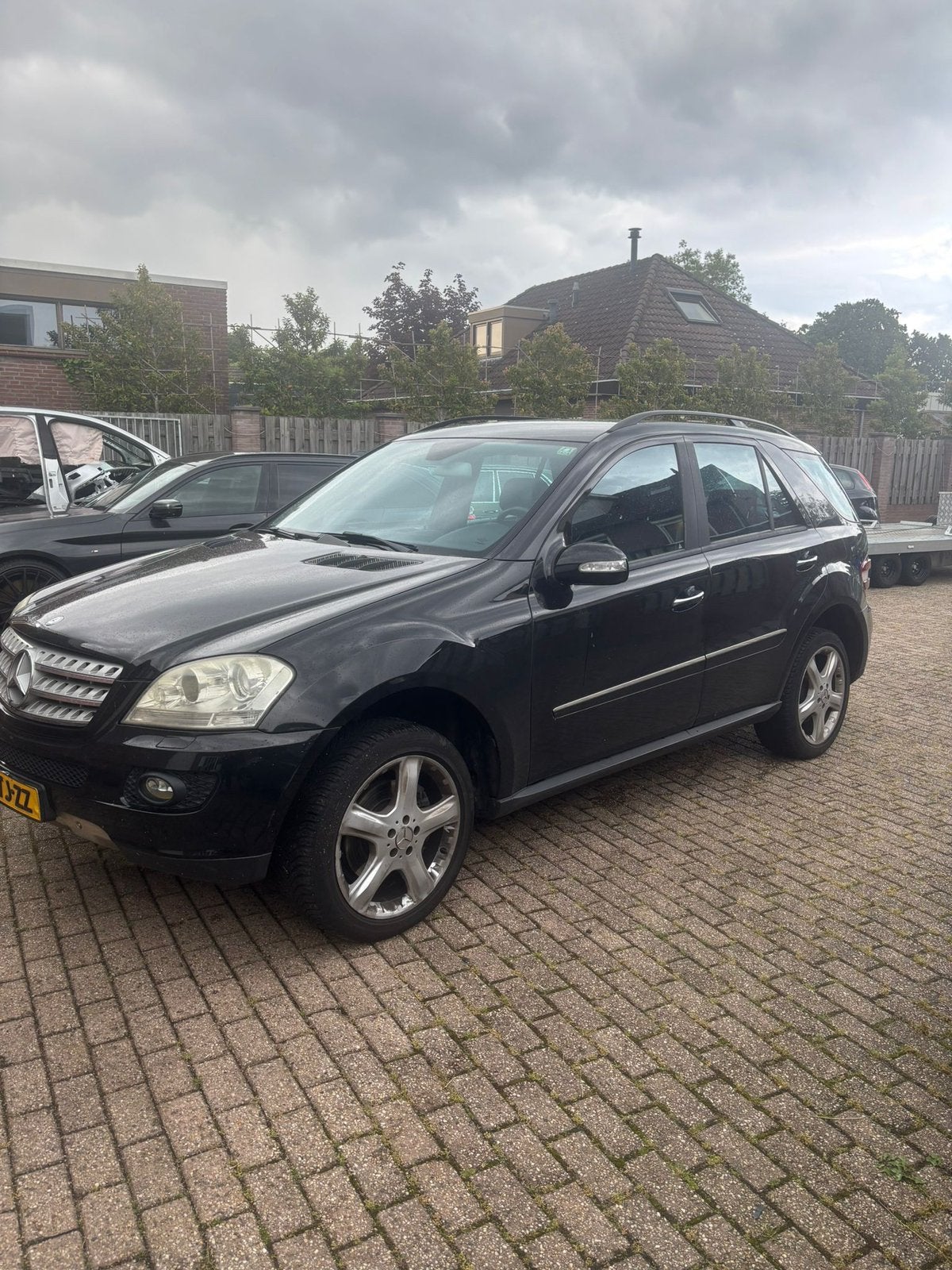 Mercedes-Benz M-Klasse 3.5 Ml350 4MATIC AUT 2006 Zwart, Auto's, Automaat, Zwart, Origineel Nederlands, 272 pk