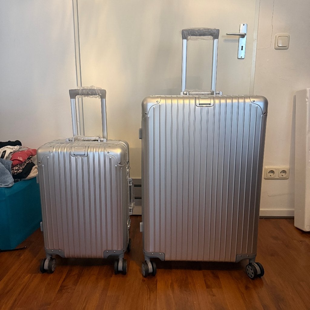 REMEA Aluminium Kofferset (Cabin & check-in M), Nieuw, Minder dan 50 cm, Minder dan 35 cm, Metaal