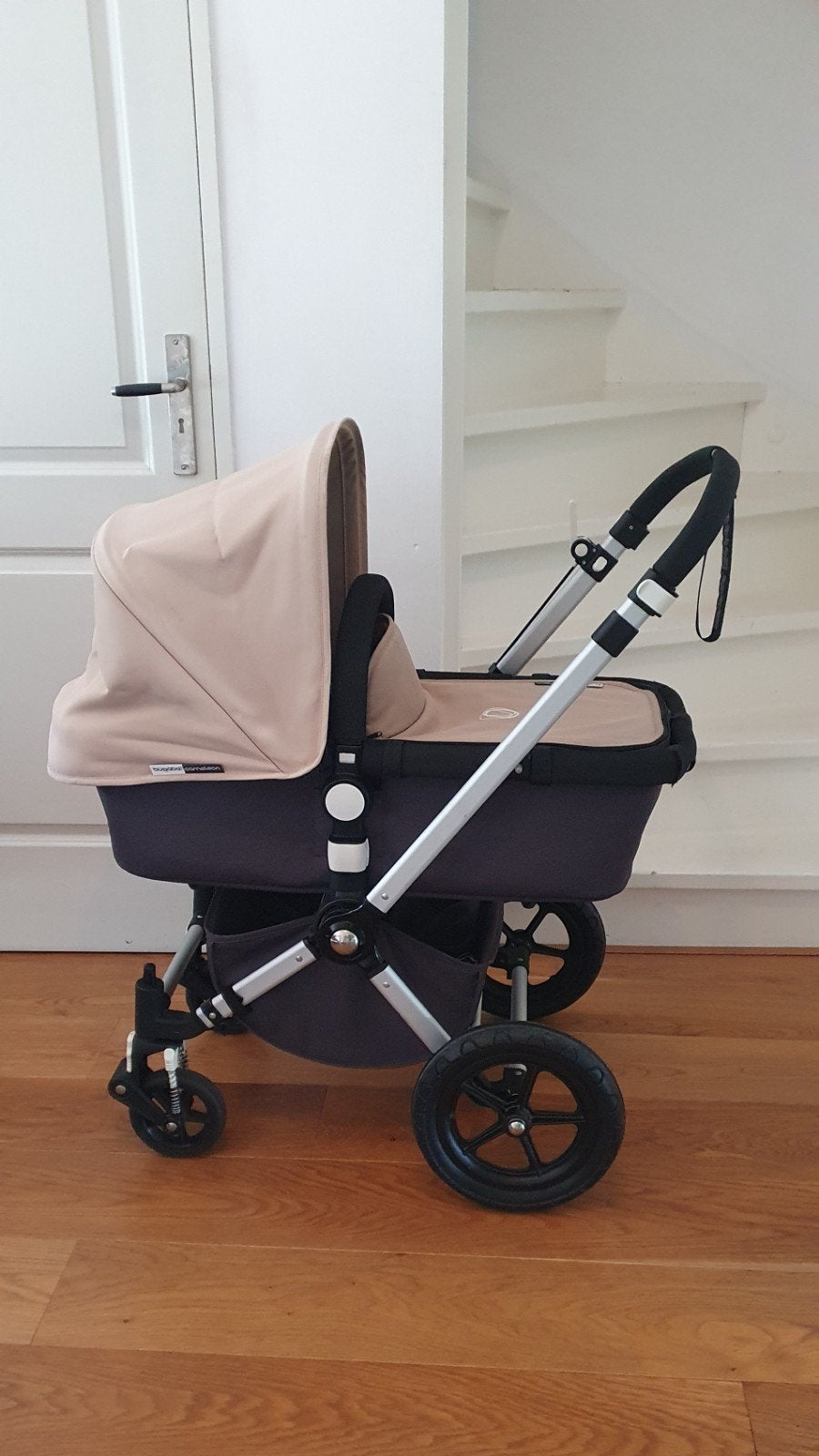 Foto 2 van Mooie Bugaboo Cameleon 2 Combi kinderwagen met accessoires