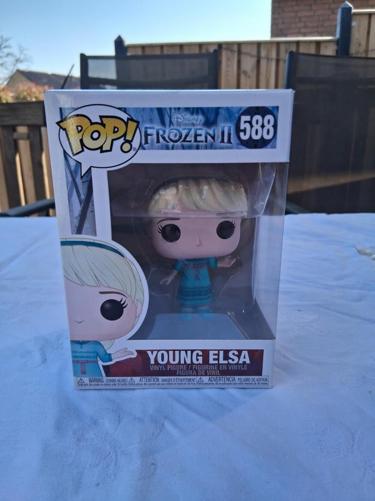 Funko pop #588 young elsa, Ophalen of Verzenden, Nieuw