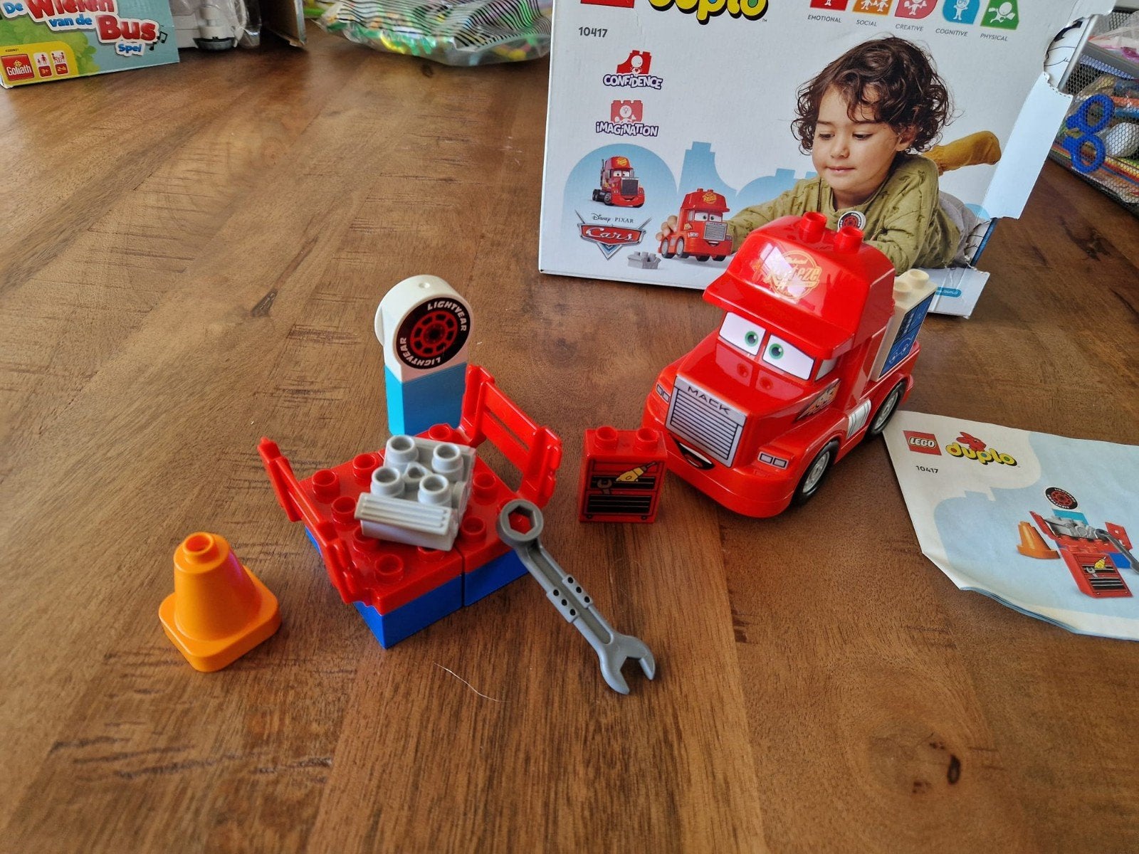 LEGO DUPLO Disney Cars Mack bij de race - set 10417, Kinderen en Baby's, Speelgoed | Duplo en Lego, Compleet, Ophalen of Verzenden