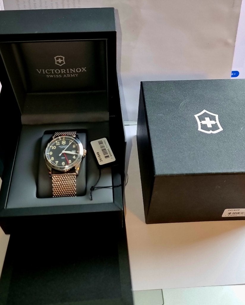Victorinox Swiss Army horloge Infanterie GMT, Sieraden, Tassen en Uiterlijk, Overige merken, Staal, Polshorloge, Ophalen of Verzenden