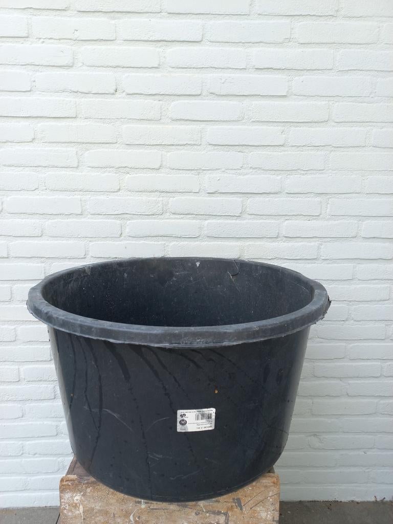Zwarte kunststof cementkuip of plantenbak 65L, Tuin en Terras, Ophalen, Kunststof, Gebruikt, Rond