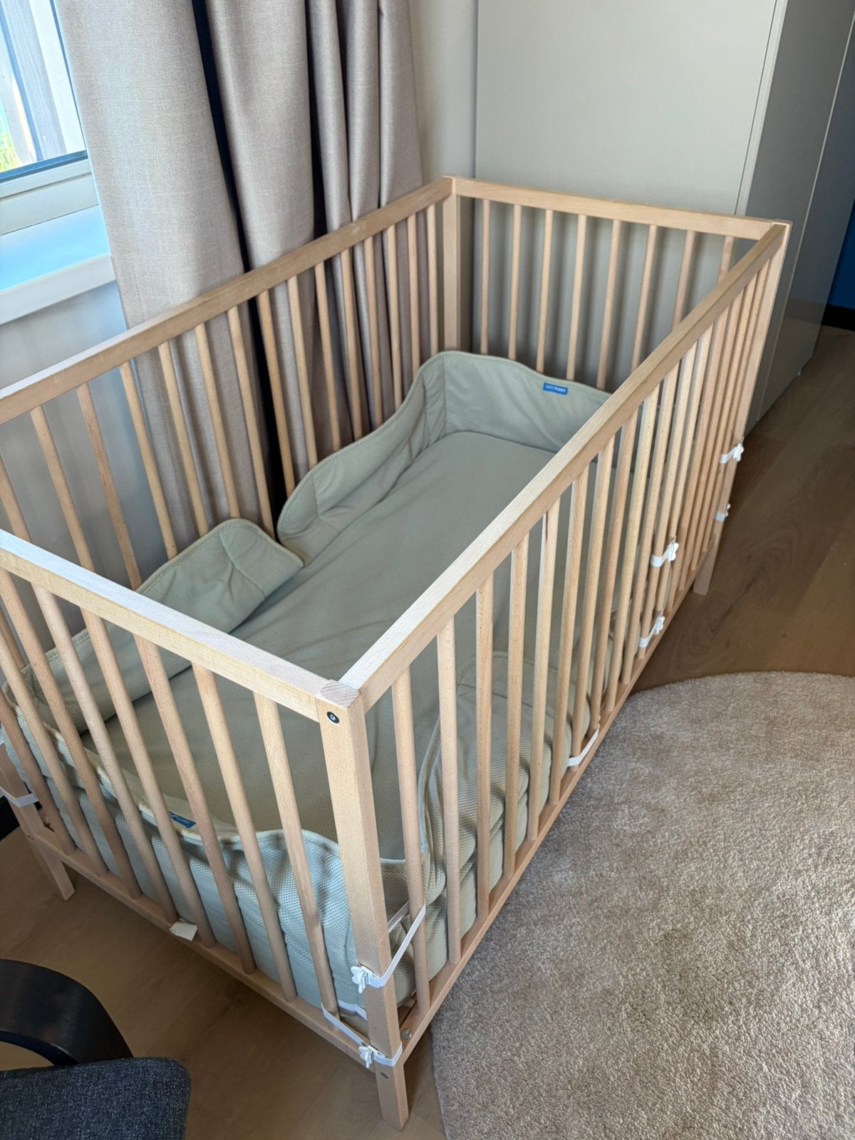 Ikea ledikant Sniglar met earosleep matras, beschermers etc, Ophalen, Gebruikt, Minder dan 140 cm, Matras