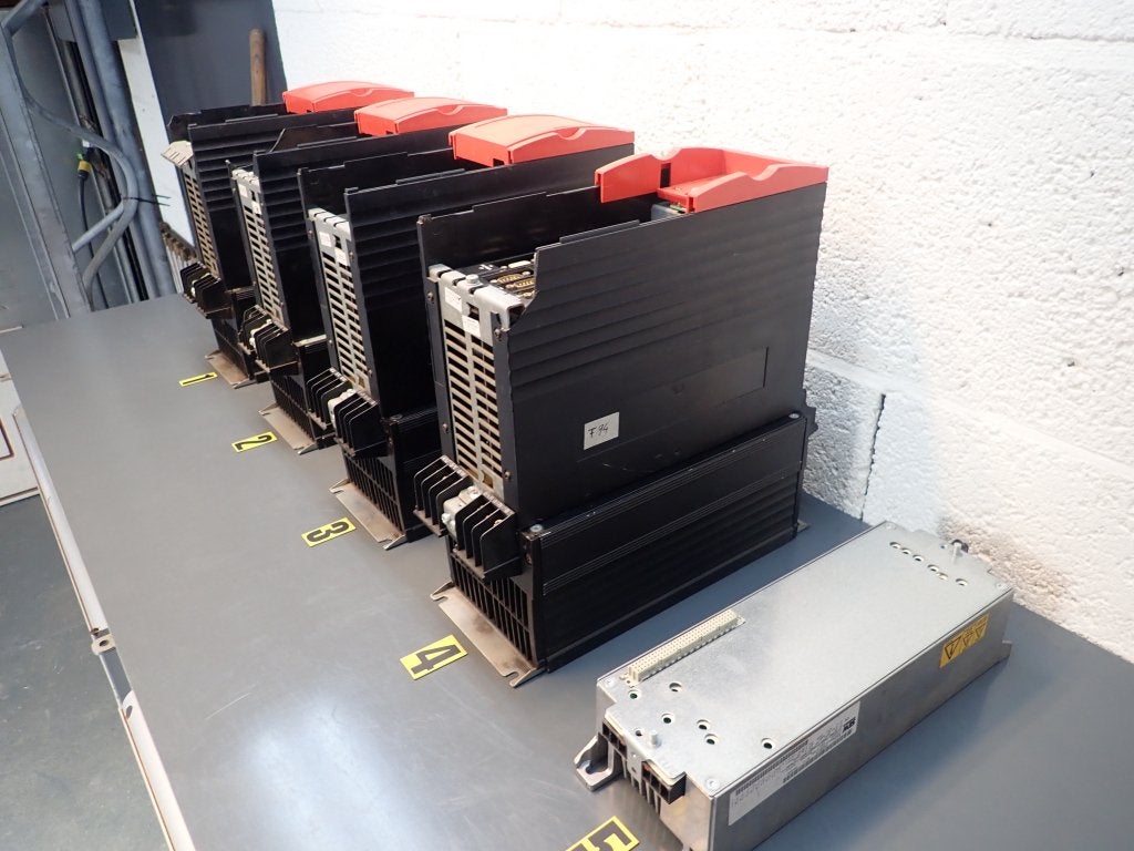 SEW Movidrive MD60A / Servodrive / MDV60A0015-5A3-4-00, Niet ingevuld, Gebruikt, SEW, Niet ingevuld