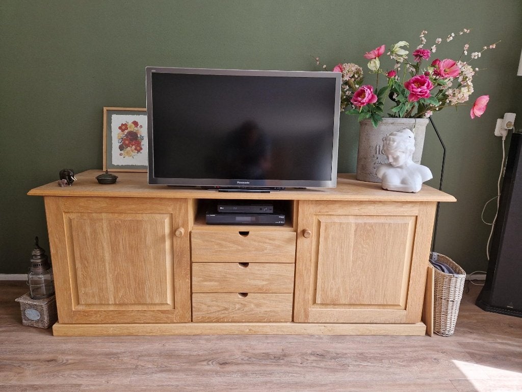 Dressoir / TV meubel, Ophalen, Gebruikt, Met deur(en), 150 tot 200 cm