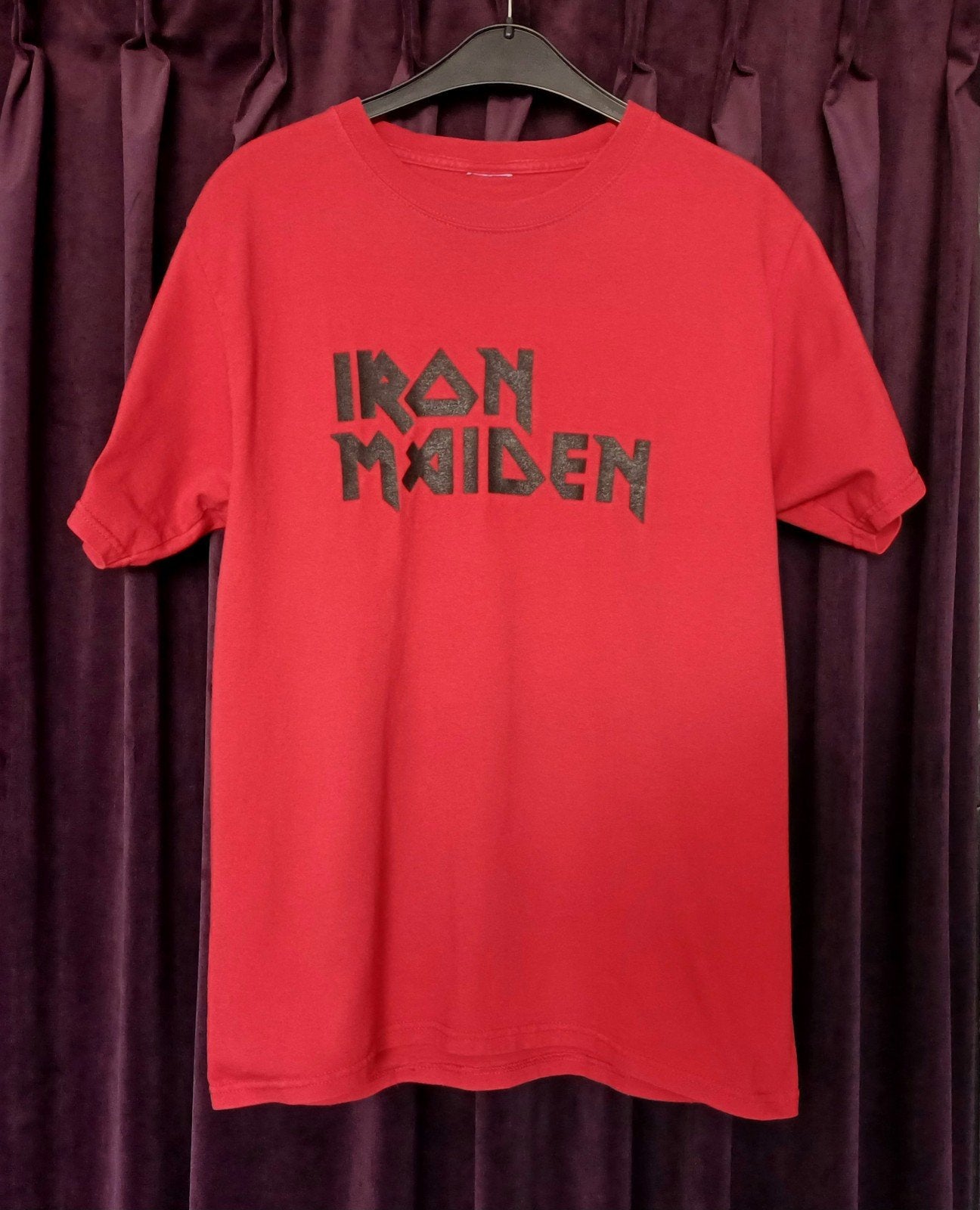 Iron Maiden Classic Red Tee (S/M), Kleding | Heren, Ophalen of Verzenden, Gedragen, Maat 48/50 (M), Rood