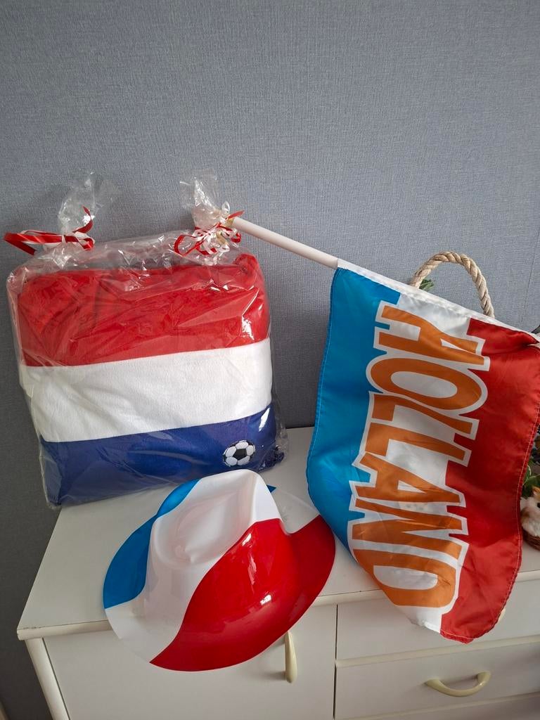 Holland rood- wit- blauw kussentje, hoedje vlaggetje v auto, Ophalen of Verzenden, Nieuw