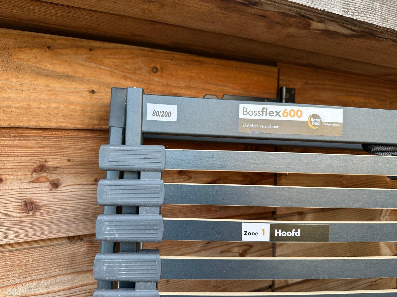 Elektrisch verstelbare lattenbodem Bossflex 600 (80x200), Verstelbaar, Eenpersoons, Ophalen of Verzenden, Zo goed als nieuw