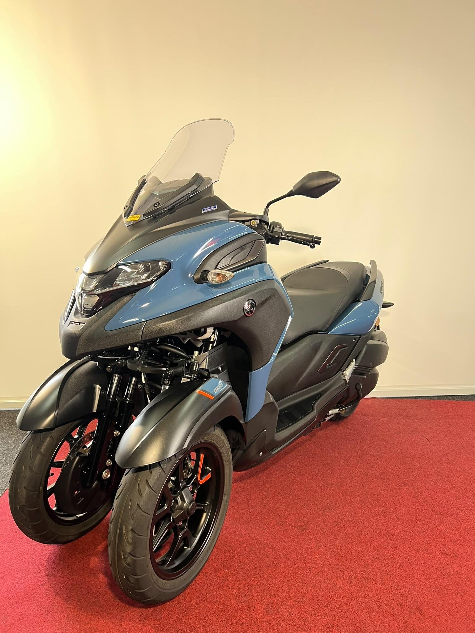 Yamaha Tricity 300 ABS, Scooter, Info@yamaha-motor.eu, 292 cc, Bedrijf
