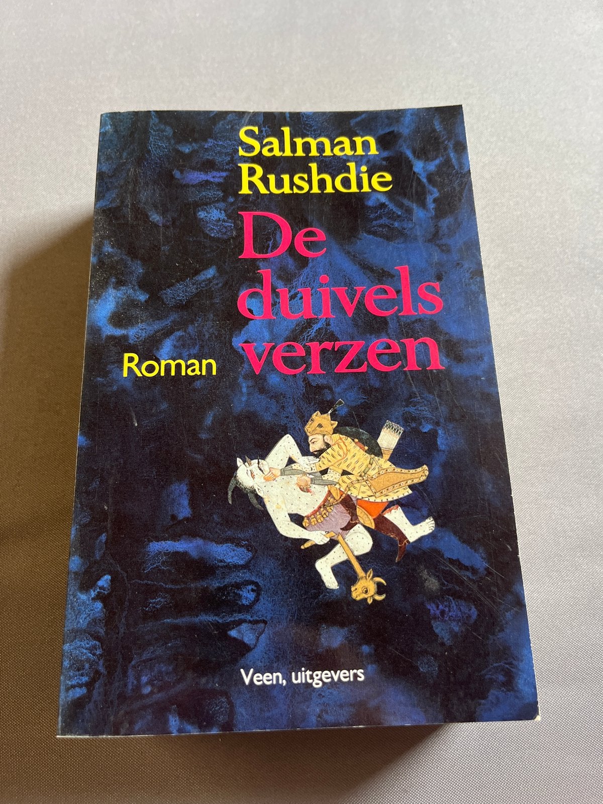 Salman Rushdie - De duivelsverzen (Roman), Ophalen of Verzenden, Gelezen, Europa overig