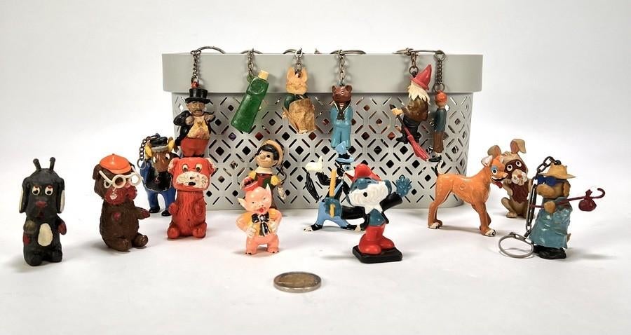 1260. Diverse kunststof figuren/sleutelhangers – 20e eeuw, Antiek en Kunst, Ophalen of Verzenden