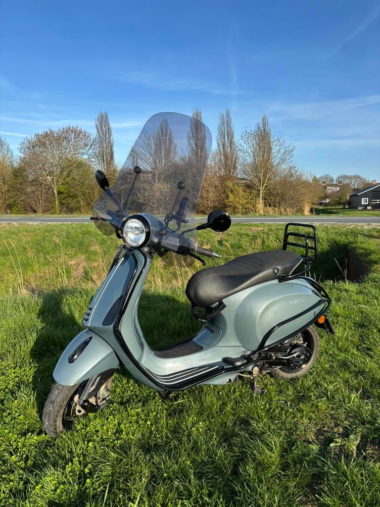 Vespa Primavera, 45 km/h exclusieve kleur, Ophalen, Gebruikt, Overige modellen, Maximaal 45 km/u